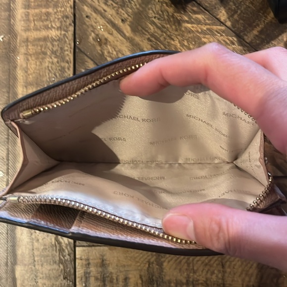 Michael Kors Wallet - Picture 3 of 5